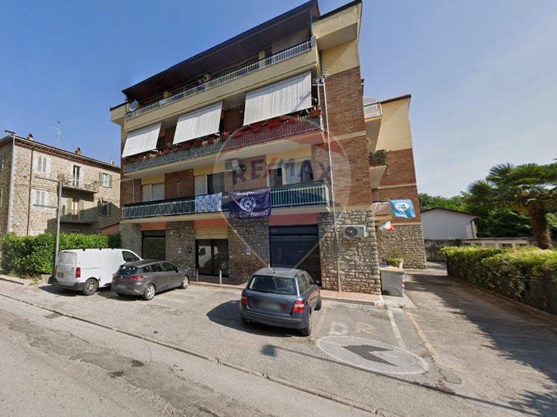 Appartamento in Vendita a Perugia, 67'500€, 109 m²