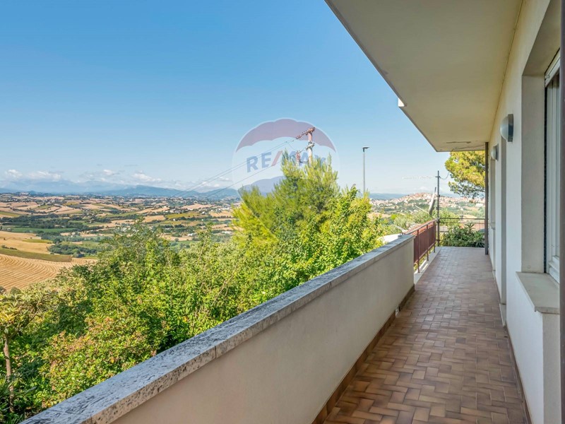 Quadrilocale in Vendita a Sant'Elpidio a Mare, 194'000€, 151 m²
