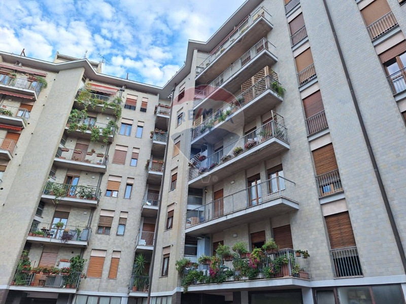Appartamento in Affitto a Perugia, 1'500€, 145 m²
