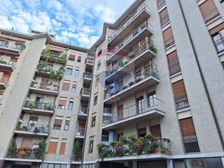 Appartamento in Affitto a Perugia, 1'500€, 145 m²