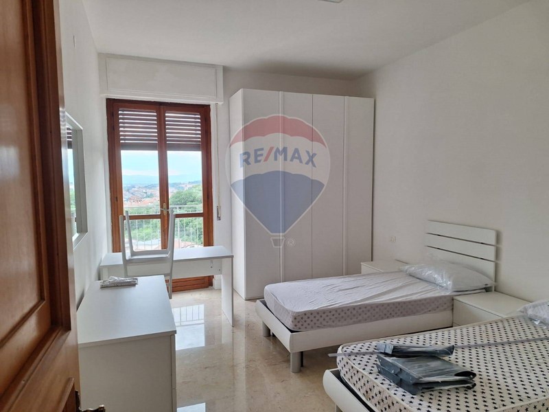 Stanza in Affitto a Perugia, 270€, 145 m²
