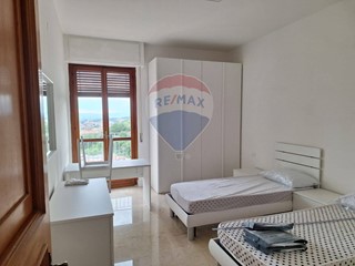 Stanza in Affitto a Perugia, 270€, 145 m²