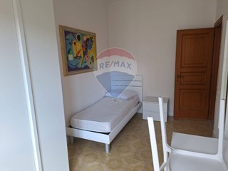 Stanza in Affitto a Perugia, 420€, 145 m²