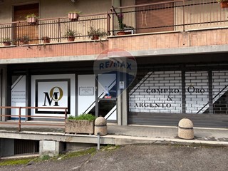 Immobile commerciale in Vendita a Perugia, 138'000€, 100 m²