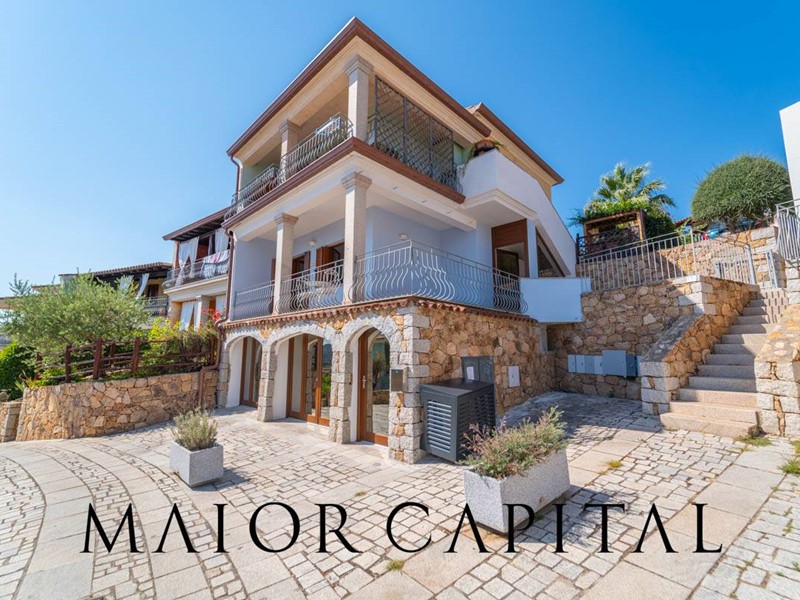 Appartamento in Vendita a Budoni, 350'000€, 152 m²