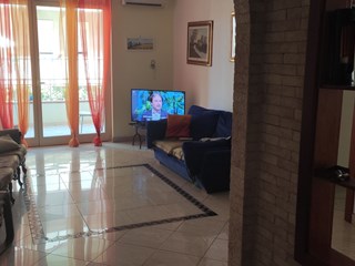 Appartamento in Affitto a Milazzo, zona San Giovanni , 650€, 117 m², arredato