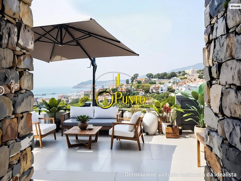 Villa in Vendita a Sanremo, 1'100'000€, 262 m²