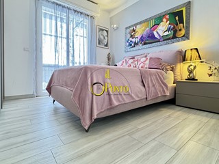 Trilocale in Vendita a Sanremo, 295'000&euro;, 84 m²