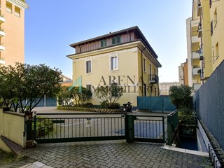 Bilocale in Vendita a Milano, 259'000€, 74 m²