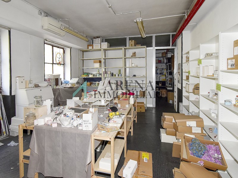 Ufficio in Vendita a Milano, 359'000€, 260 m²