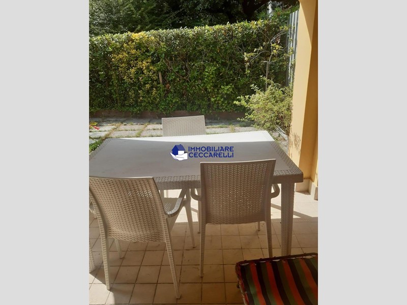 Villetta a schiera in Vendita a Montignoso, zona Cinquale, 580'000€, 110 m², arredato