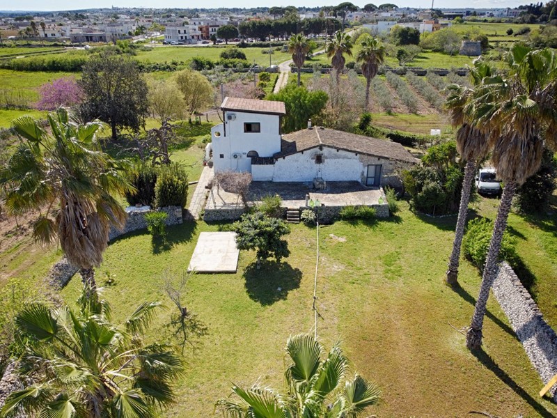 Villa in Vendita a Carpignano Salentino, 380'000€, 173 m²
