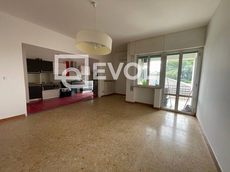 Appartamento in Vendita a Udine, 153'000€, 110 m²