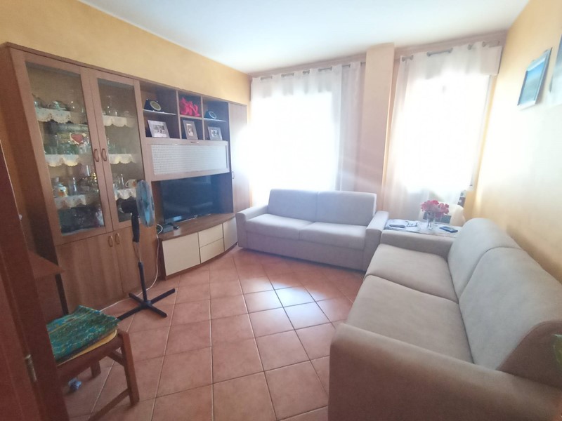 Trilocale in Vendita a Cinisello Balsamo, 240'000€, 89 m²