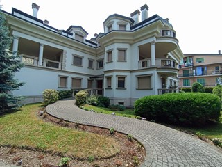 Trilocale in Vendita a Cinisello Balsamo, 395'000€, 150 m²