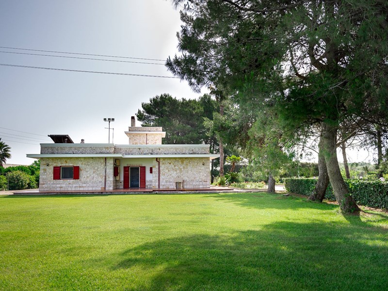 Villa in Vendita a Oria, 600'000€, 200 m²