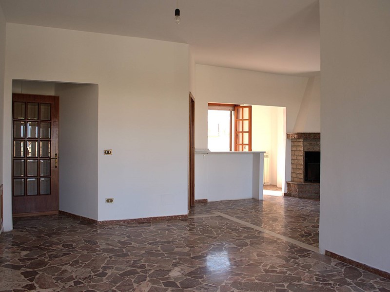 Casa Indipendente in Vendita a Soleto, 139'000€, 210 m², con Box