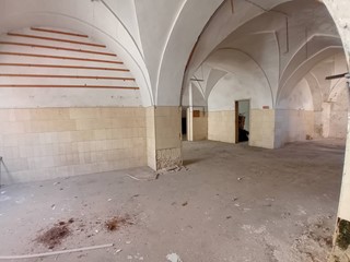 Magazzino in Vendita a Taviano, 155'000€, 340 m²