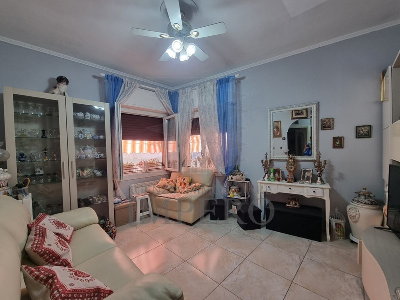 Trilocale in Vendita a Ventimiglia, zona Centro, 160'000€, 65 m²