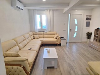 Casa Indipendente in Vendita a Porcari, 215'000€, 115 m²