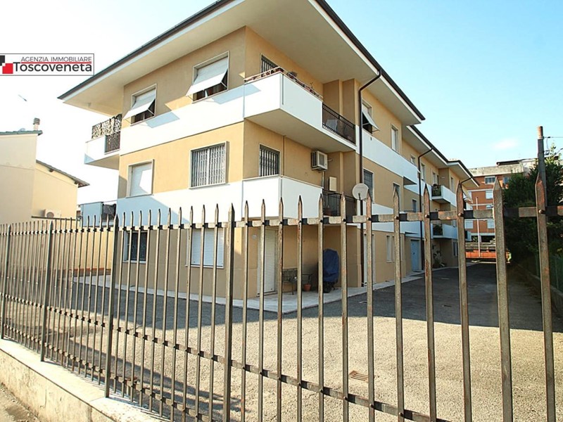 Magazzino in Vendita a Lucca, zona Sant'Anna, 45'000€, 43 m²