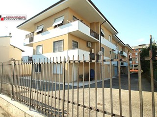 Magazzino in Vendita a Lucca, zona Sant'Anna, 45'000€, 43 m²