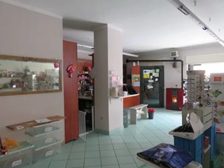 Negozio in Vendita a Villar Pellice, 15'504€, 124 m²