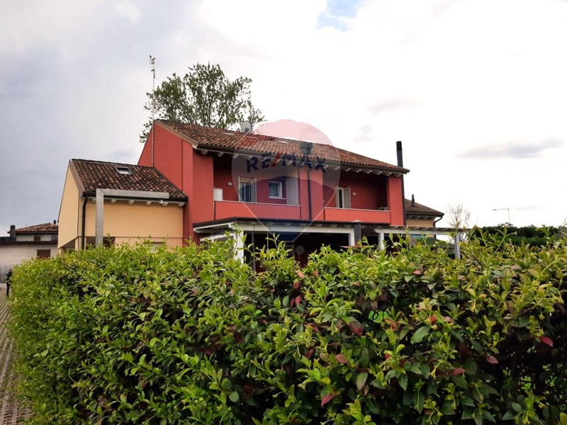 Trilocale in Vendita a Susegana, 120'000€, 103 m²