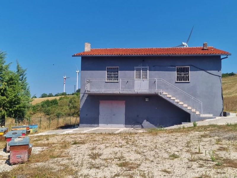 Casa Indipendente in Vendita a Rocca San Felice, 40'000&euro;, 152 m²