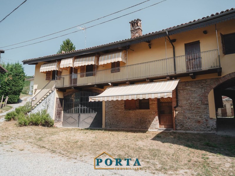 Casa Indipendente in Vendita a Farigliano, 99'000€, 168 m²