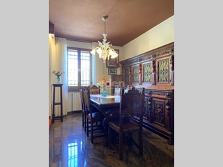 Villa in Vendita a Castelfranco Emilia, zona castelfranco emilia, 415'000€, 340 m², con Box