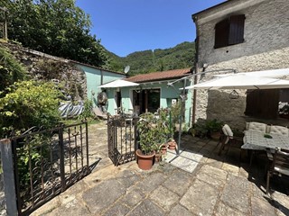 Casa Semi Indipendente in Vendita a Ameglia, 230'000&euro;, 110 m²
