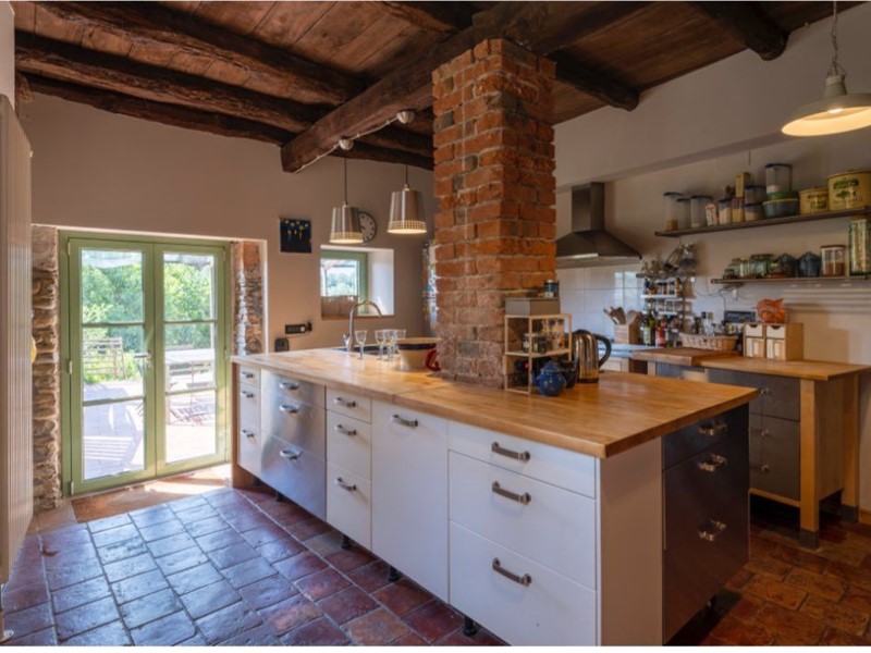 Casa Semi Indipendente in Vendita a Licciana Nardi, zona Costamala, 249'000€, 244 m²