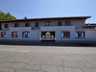 Ufficio in Affitto a Cuorgnè, 400€, 49 m²