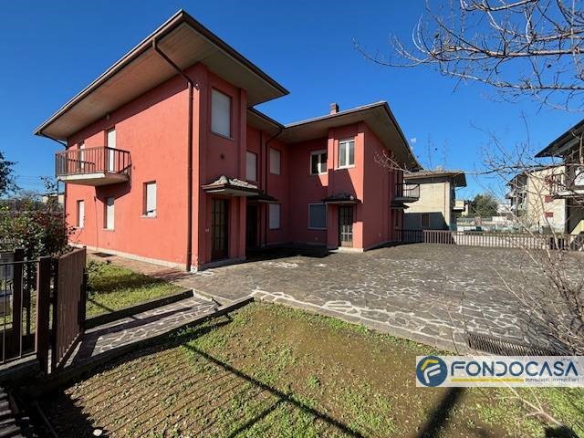 Trilocale in Vendita a Palazzolo sull'Oglio, 169'900€, 109 m²
