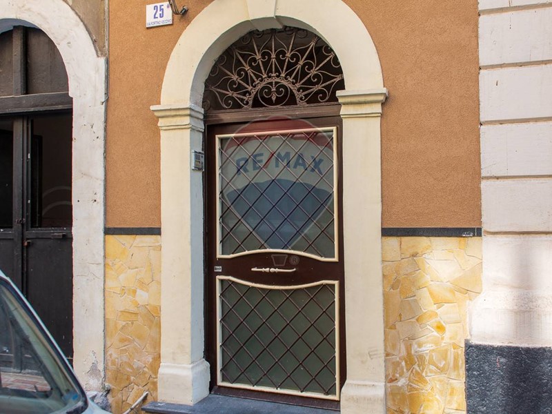 Bilocale in Vendita a Catania, 49'000&euro;, 52 m²