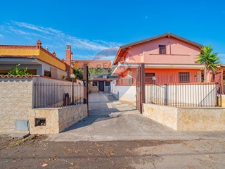 Casa Semi Indipendente in Vendita a Augusta, 58'000€, 75 m²
