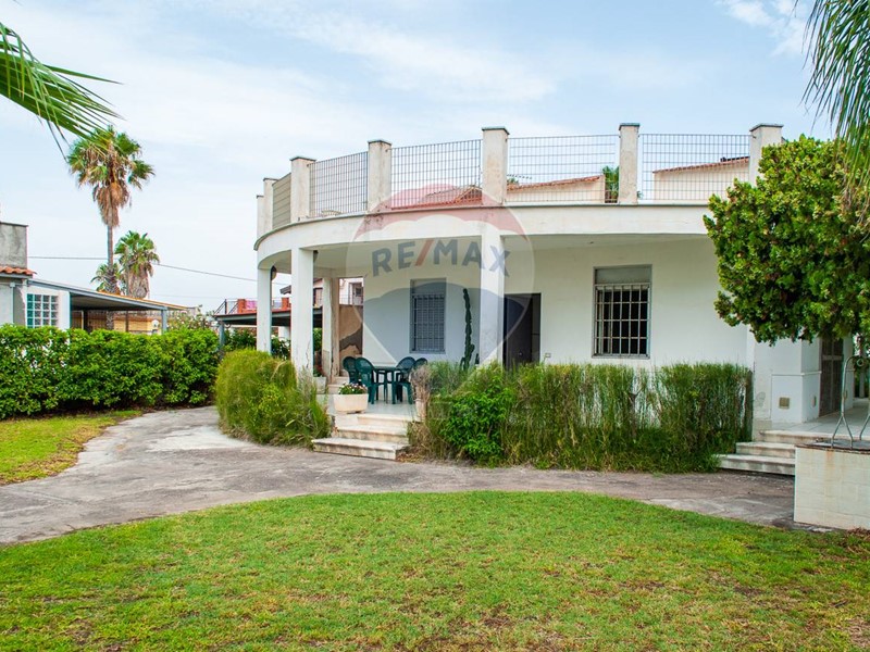 Villa in Vendita a Augusta, 140'000€, 80 m²