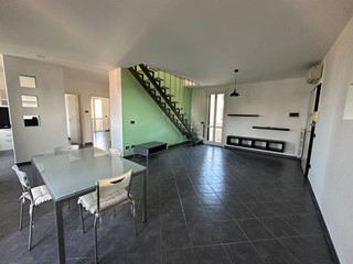 Trilocale in Vendita a Medolla, 164'000&euro;, 156 m²