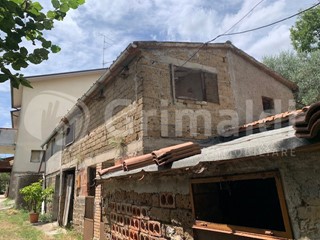 Casa Indipendente in Vendita a Montecastrilli, 220'000€, 360 m²