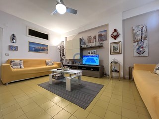 Quadrilocale in Vendita a Stalettì, zona Copanello, 90'000€, 105 m²