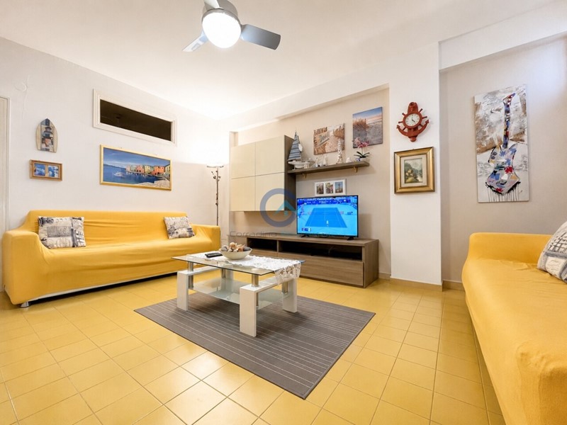 Quadrilocale in Vendita a Stalettì, zona Copanello, 80'000&euro;, 105 m²