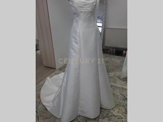 Attività commerciale in Vendita a Casaleone, 10'000€, 180 m²