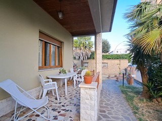 Casa Indipendente in Vendita a Terricciola, zona Soiana, 285'000€, 150 m², con Box