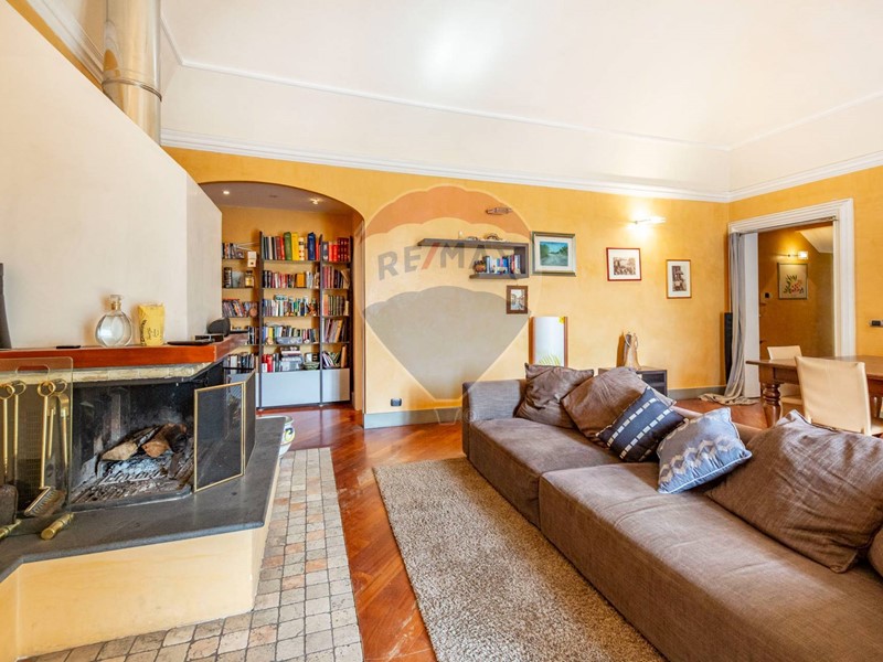 Appartamento in Vendita a Catania, 499'000&euro;, 309 m²