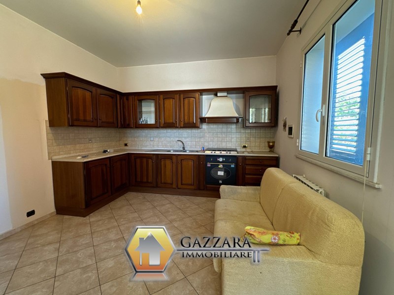 Bilocale in Vendita a Canicattini Bagni, 75'000€, 124 m²