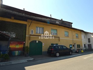 Casa Indipendente in Vendita a Rivarolo Canavese, 198'000€, 175 m²
