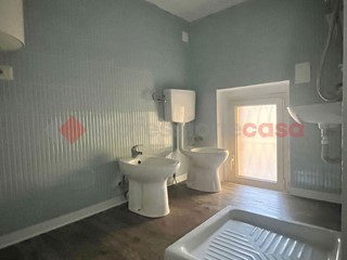 Negozio in Vendita a Cassino, 98'000€, 47 m²