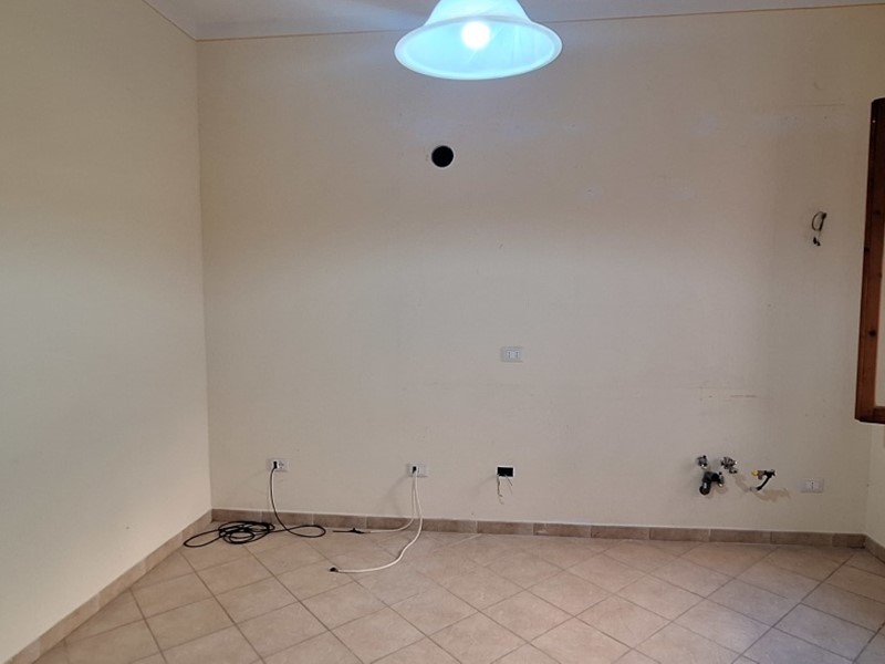 Bilocale in Vendita a Rapolano Terme, zona Serre Di Rapolano, 58'000€, 50 m²