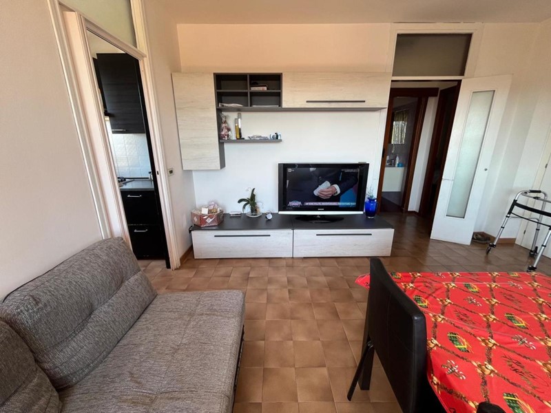 Quadrilocale in Vendita a Senigallia, zona Cesanella, 240'000€, 64 m², arredato, con Box